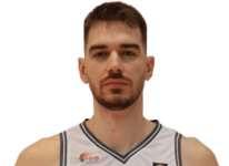 https://img.tiyuzhibojian.com.cn/img/basketball/player/1b11af319b90dc13980933bc99c1ccbd.png