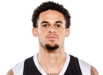 https://img.tiyuzhibojian.com.cn/img/basketball/player/6a39b99001f0f3971dd5d4e3e7f71329.png