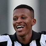 https://img.tiyuzhibojian.com.cn/img/football/player/36b5bd51f47d77a84822dcff53d7b997.png